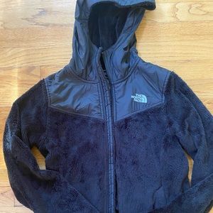 North face never stop exploring fleece